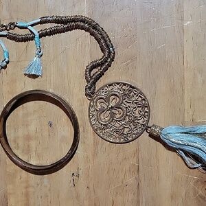 Light Blue & Gold Mecklace & Bangle Set